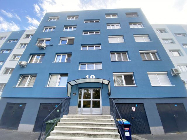 Eladó téglalakás, Budapesten, XIV. kerületben, Tihany utcában