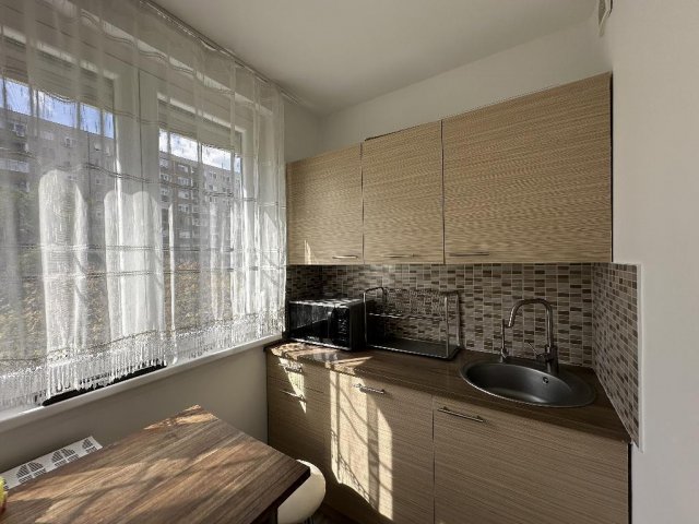 Eladó panellakás, Budapesten, III. kerületben 68.9 M Ft, 2 szobás