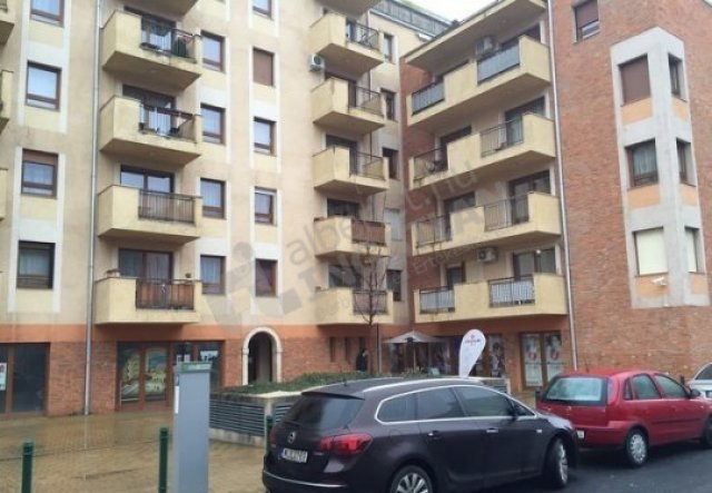 Kiadó téglalakás, albérlet, IX. kerületben, Lenhossék utcában