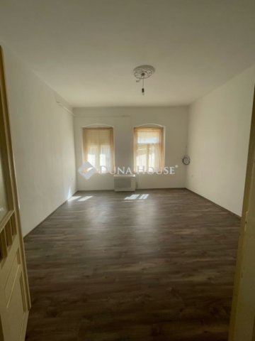 Eladó családi ház, Ceglédbercelen 30.99 M Ft, 2 szobás