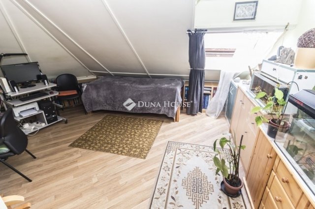 Eladó téglalakás, Szombathelyen 62.9 M Ft, 4 szobás