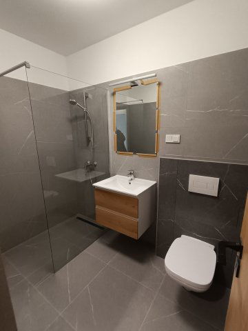 Kiadó téglalakás, albérlet, Székesfehérvárott, Zrínyi utcában