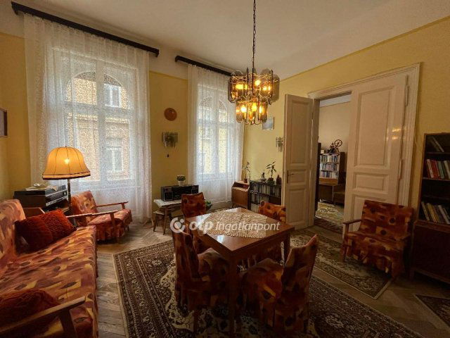 Eladó téglalakás, Budapesten, VIII. kerületben 75 M Ft