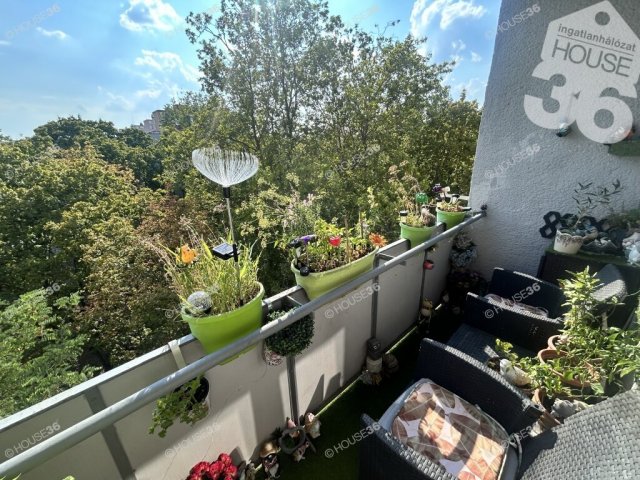 Eladó téglalakás, Kecskeméten 42.4 M Ft, 2 szobás