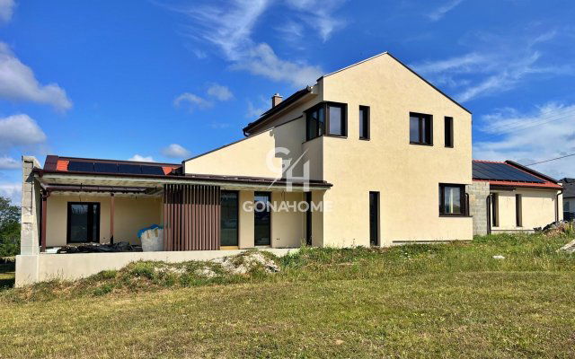 Eladó családi ház, Nemesvámoson 149.999 M Ft, 5 szobás