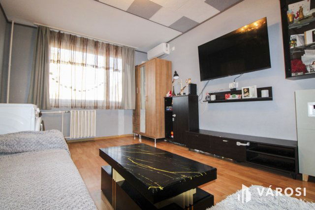 Kiadó panellakás, albérlet, Békéscsabán 110 E Ft / hó