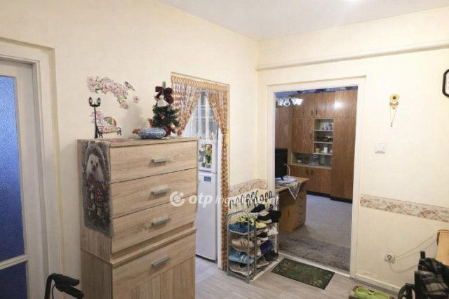 Eladó panellakás, Budapesten, III. kerületben 62.9 M Ft, 2 szobás