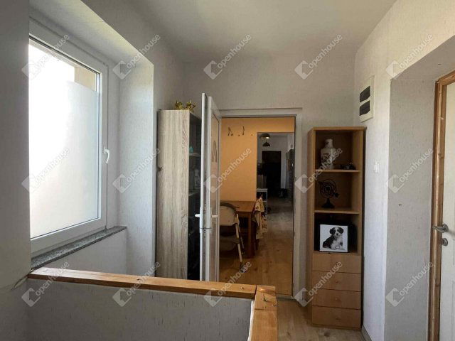 Eladó téglalakás, Nagycenken 45 M Ft, 3 szobás