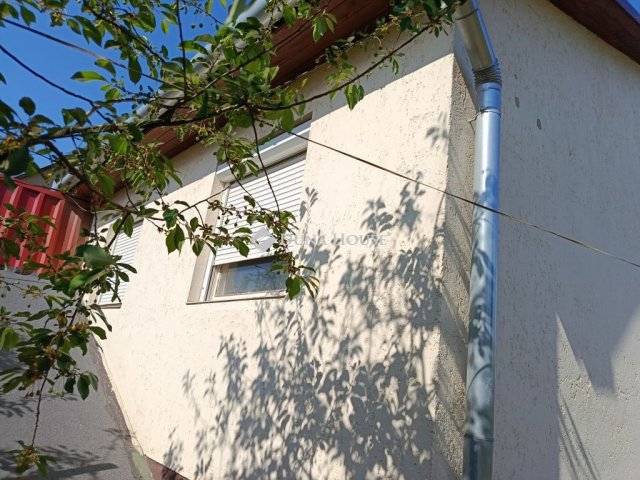 Eladó családi ház, Debrecenben 30.9 M Ft, 3 szobás