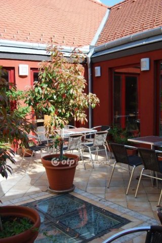 Eladó üzlethelyiség, Pécsett 248 M Ft / költözzbe.hu