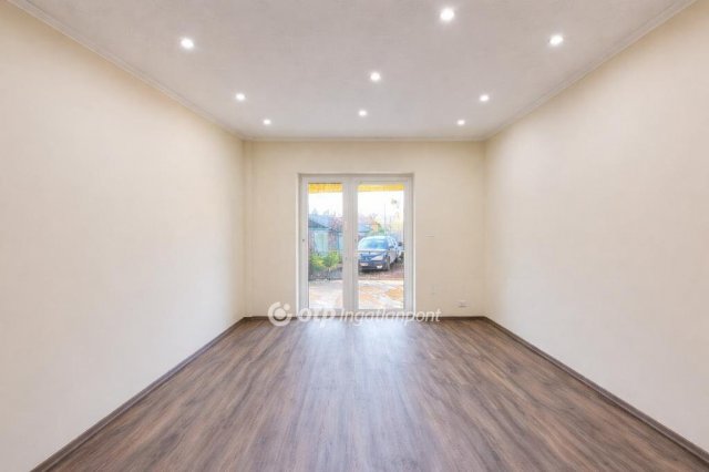 Eladó családi ház, Budapesten, XVIII. kerületben 65 M Ft