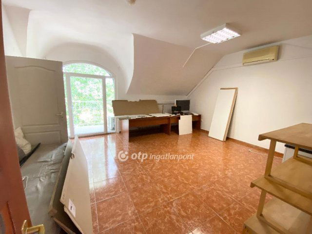 Eladó családi ház, Budapesten, XIV. kerületben 249.9 M Ft