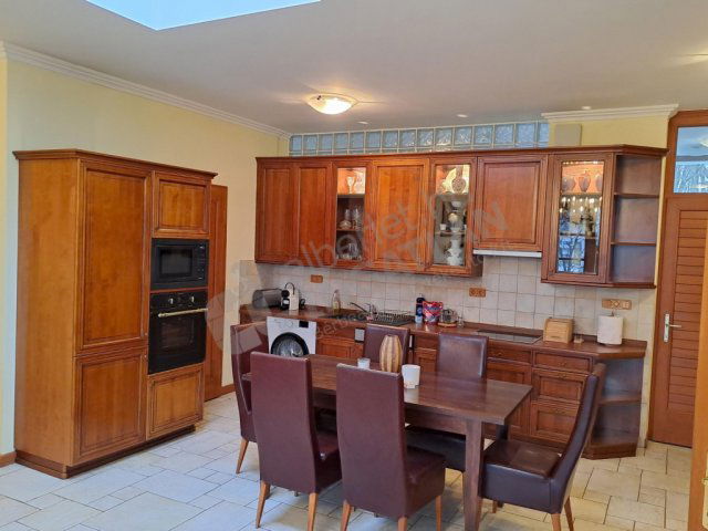 Kiadó téglalakás, albérlet, II. kerületben, Hárshegyi úton