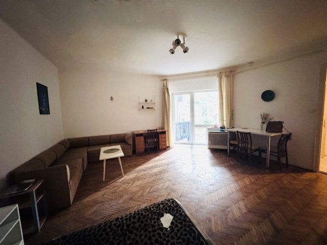 Eladó téglalakás, Pécsett 34.5 M Ft, 1 szobás