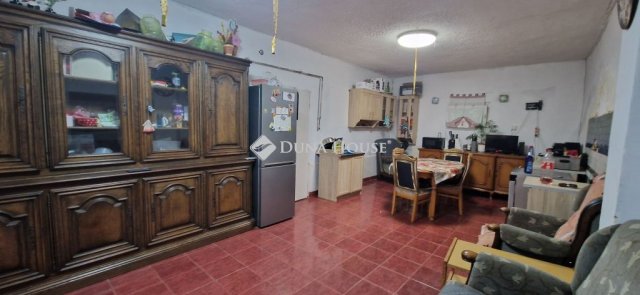 Eladó családi ház, Pusztakovácsin 37 M Ft, 3 szobás