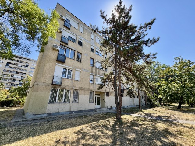 Eladó téglalakás, Budapesten, XIV. kerületben 64 M Ft, 2 szobás