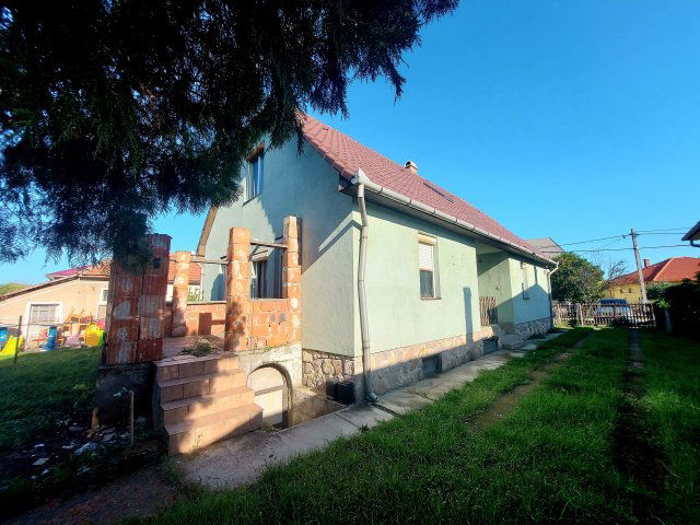 Eladó családi ház, Sajószögeden 41.5 M Ft, 3 szobás