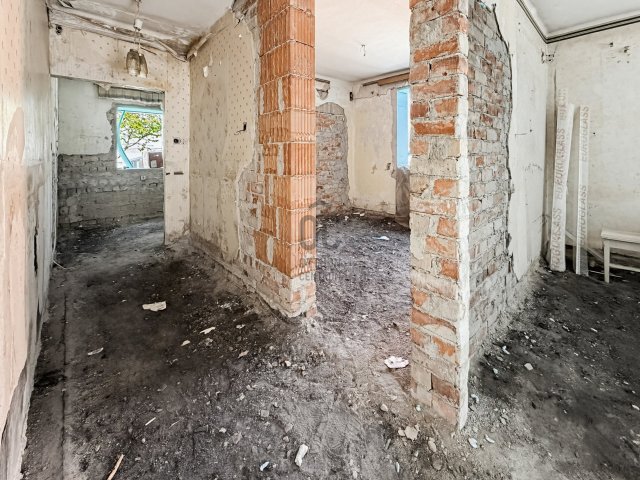 Eladó családi ház, Szentendrén 129 M Ft, 3 szobás