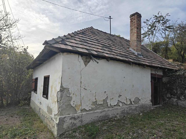 Eladó ipari ingatlan, Esztergomban 9.99 M Ft / költözzbe.hu
