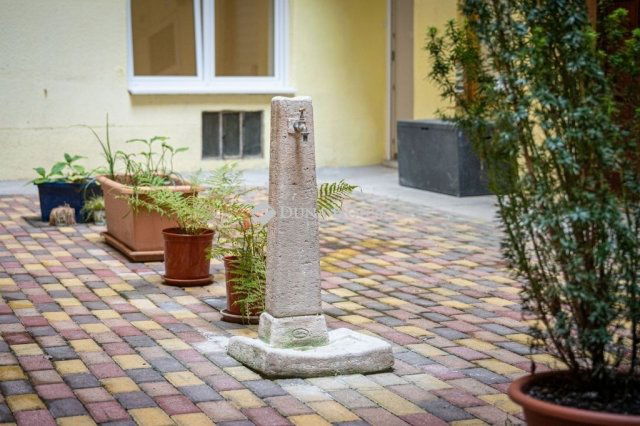 Eladó téglalakás, Budapesten, I. kerületben 104.9 M Ft, 3 szobás