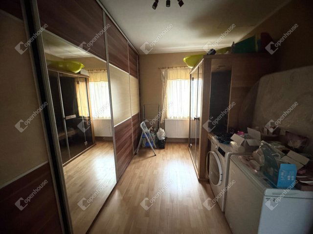 Eladó családi ház, Celldömölkön 63 M Ft, 4 szobás