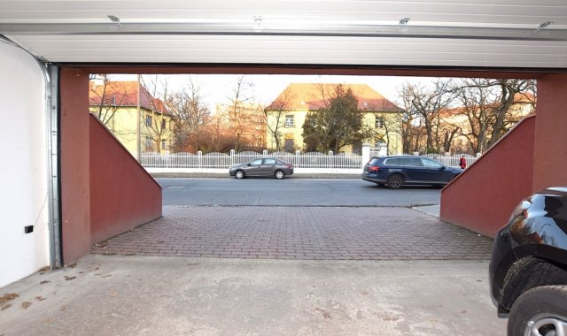 Kiadó garázs, Debrecenben 35 E Ft / hó / költözzbe.hu
