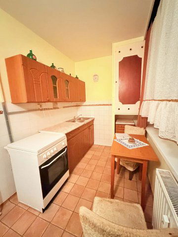 Eladó panellakás, Mosonmagyaróváron 42.99 M Ft, 2 szobás