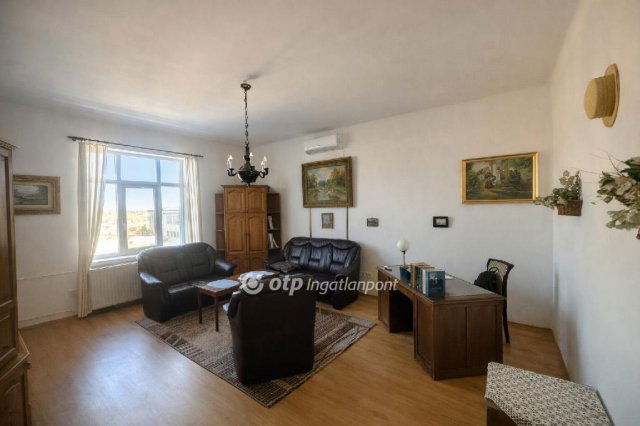 Eladó téglalakás, Budapesten, VIII. kerületben 88 M Ft, 2 szobás