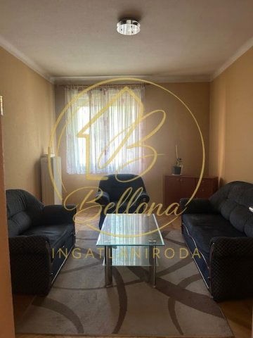 Eladó téglalakás, Pécsett 51.9 M Ft, 2+1 szobás