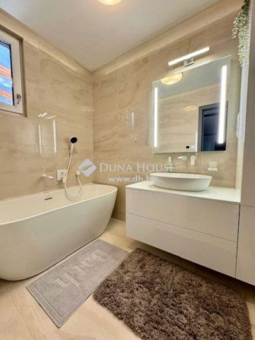 Eladó családi ház, Orfűn 199.99 M Ft, 3 szobás