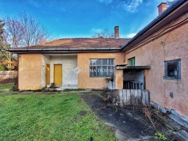 Eladó családi ház, Gödöllőn 105.5 M Ft, 3 szobás