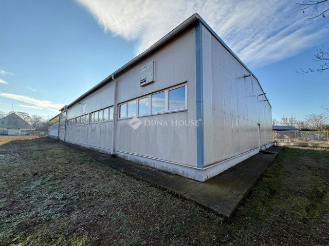 Eladó ipari ingatlan, Kecskeméten 395 M Ft / költözzbe.hu