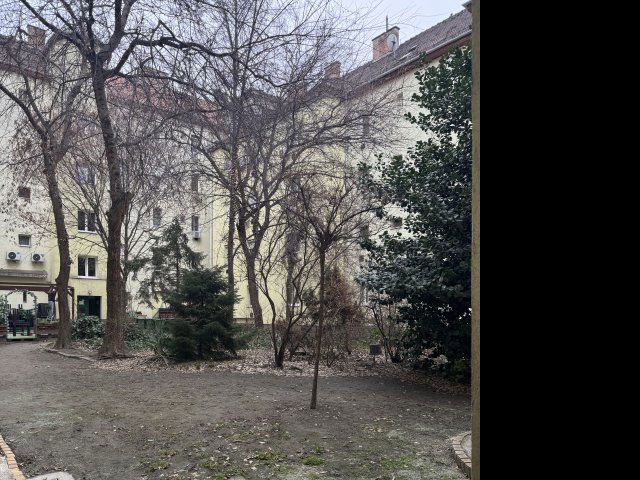 Eladó téglalakás, Budapesten, IX. kerületben, Haller utcában