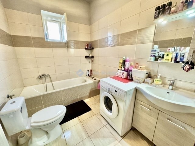 Eladó családi ház, Üllőn 91.9 M Ft, 4 szobás