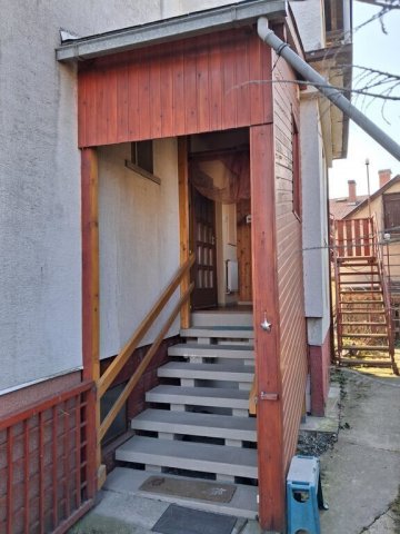 Eladó családi ház, Mosonmagyaróváron 74.8 M Ft, 3+2 szobás