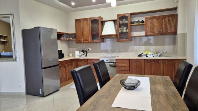Kiadó téglalakás, albérlet, Kecskeméten 280 E Ft / hó