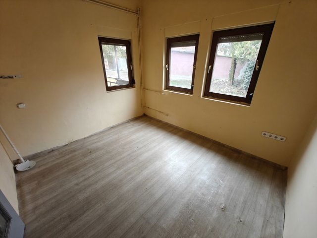 Kiadó családi ház, albérlet, Veresegyházon 380 E Ft / hó