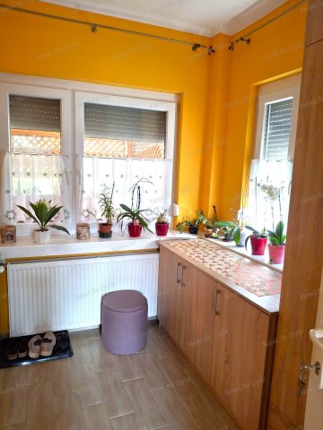 Eladó családi ház, Győrött 139.8 M Ft, 4 szobás