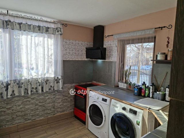 Eladó családi ház, Hajdúböszörményen 49.9 M Ft, 2 szobás