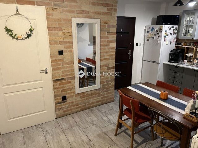 Eladó családi ház, Pusztaszabolcson 65.5 M Ft, 2 szobás