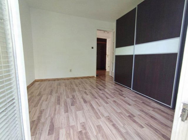 Kiadó téglalakás, albérlet, II. kerületben, Pasaréti úton