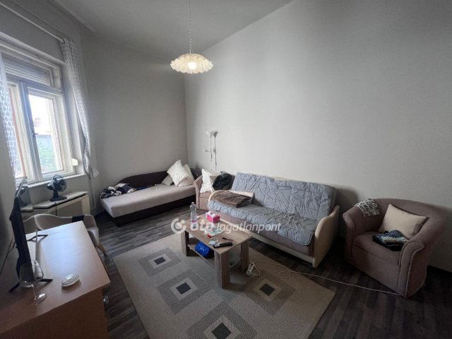 Kiadó téglalakás, albérlet, Szegeden 150 E Ft / hó, 2 szobás