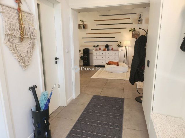 Eladó családi ház, Siófokon 258 M Ft, 3 szobás