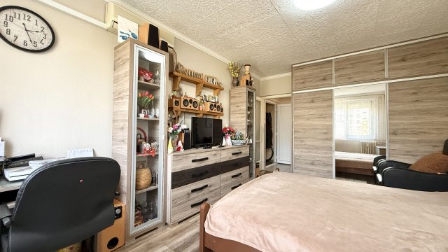 Eladó panellakás, Debrecenben 55.5 M Ft, 2 szobás