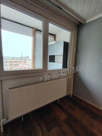 Eladó panellakás, Dunaújvárosban 30.99 M Ft, 2 szobás