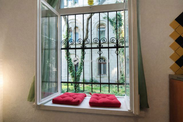 Eladó téglalakás, Budapesten, VIII. kerületben 42.9 M Ft