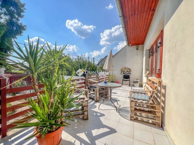 Eladó családi ház, Budapesten, XX. kerületben 117.9 M Ft