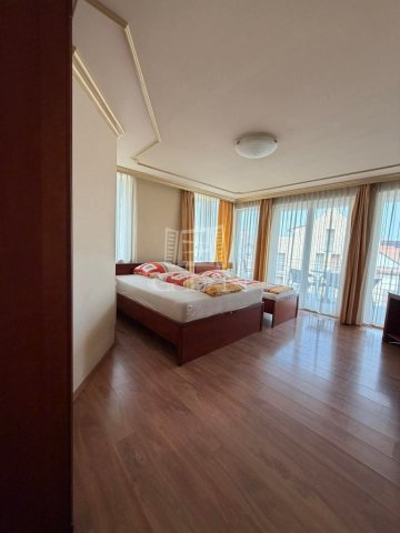 Eladó téglalakás, Baján 89.9 M Ft, 3 szobás