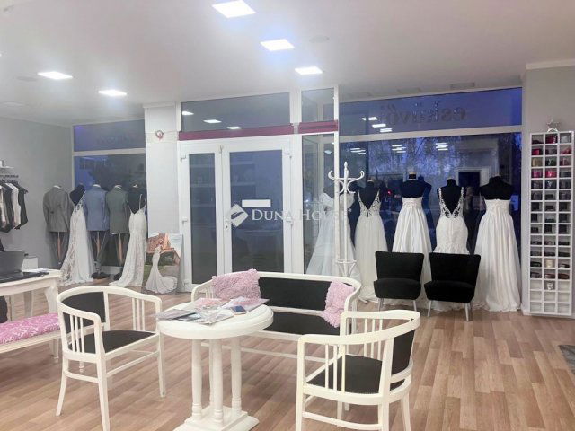 Eladó üzlethelyiség, Nyíregyházán 75 M Ft