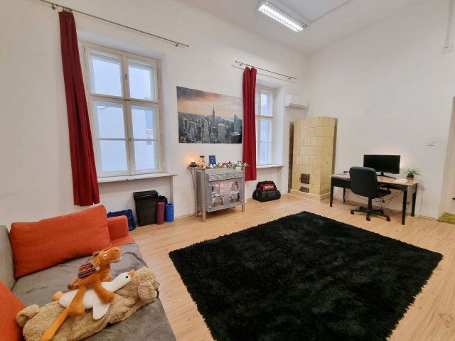 Eladó téglalakás, Budapesten, IX. kerületben, Ferenc körúton